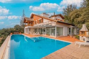 Villa En venta en Sant Fruitós de Bages photo 0