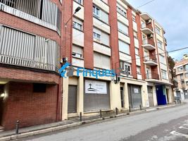 Local En venta en Manresa photo 0