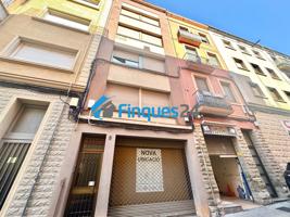 Local En venta en Manresa photo 0