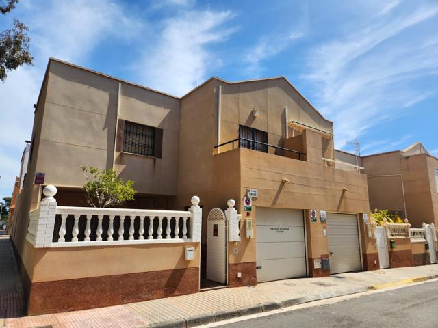 Se vende Chalet Adosado en Costacabana (Almería) photo 0