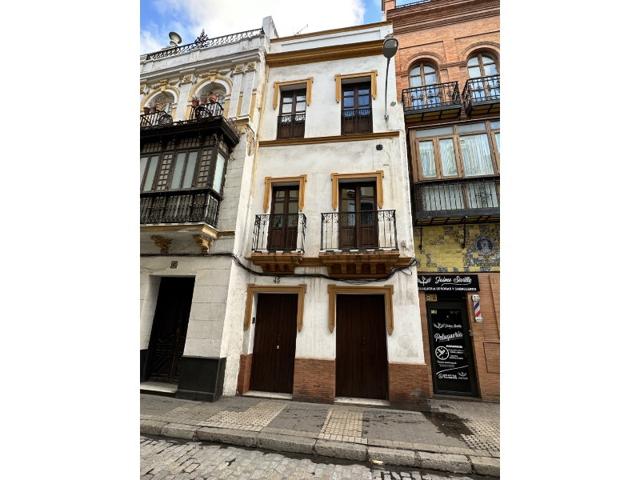 Casa En venta en Arenal - Museo - Tetuán, Sevilla photo 0