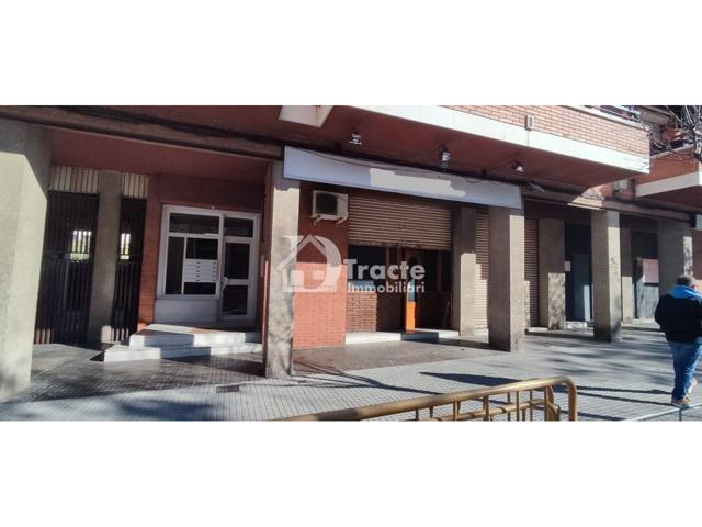 LOCAL COMERCIAL DE 90M2 EN CORNELLÀ photo 0
