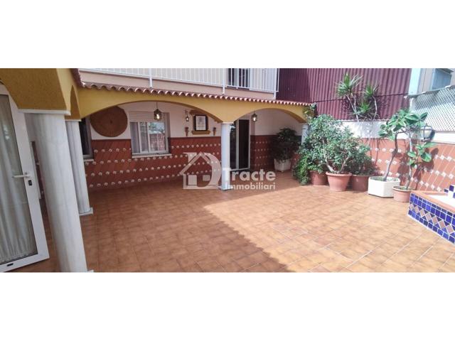 EXCELENTE VIVIENDA EN EL CORAZÓN DEL BARRIO DE SANT JOSEP photo 0