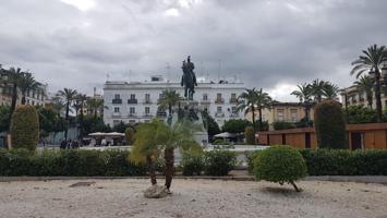 Venta de edificio en el centro de Jerez photo 0