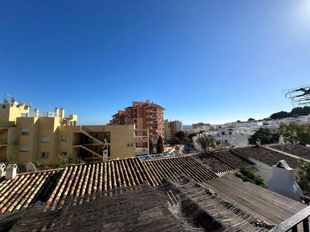 ADOSADO CON ENCANTO EN TORREBLANCA - 3 dormitorios, 1 baño - PATIO - TERRAZA - TRASTERO- PISCINA photo 0