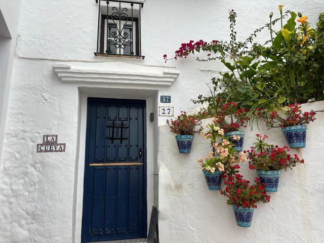 CASA CON ENCANTO EN MIJAS PUEBLO - 4 dormitorios, 2 baños - TERRAZAS - SOLARIUM photo 0