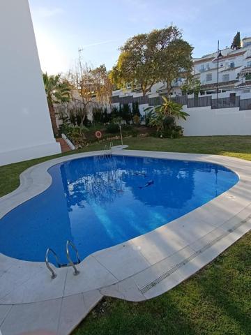 FABULOSO ADOSADO EN TORREBLANCA BAJA - 3 dormitorios, 3 baños - VISTAS AL MAR - SOLARIUM - GARAJE - PISCINA photo 0