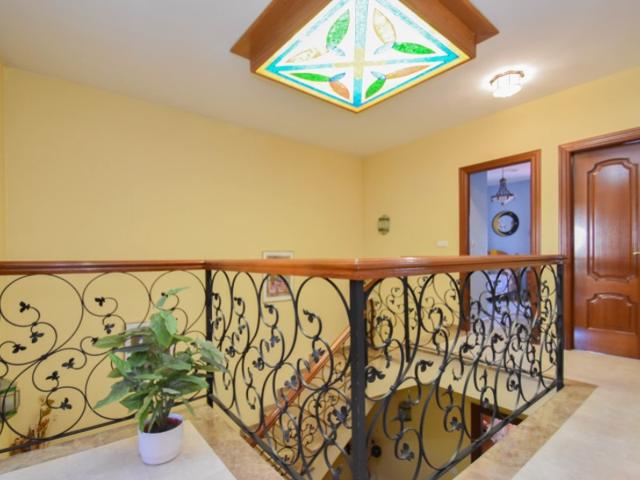Casa En venta en San Ildefonso, Granada photo 0