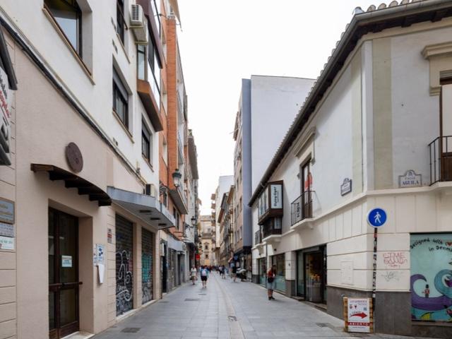 Piso En venta en Granada photo 0