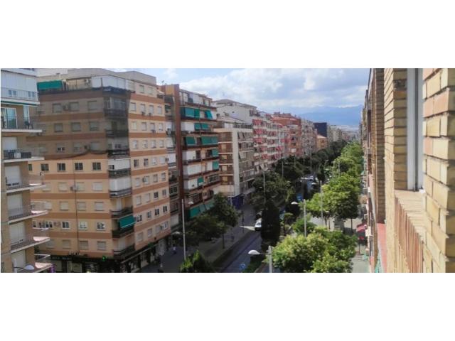 Piso En alquiler en Granada photo 0