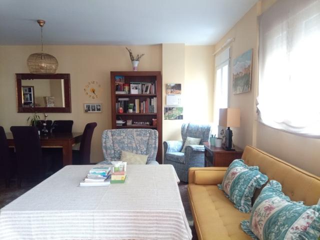 Piso En venta en Granada photo 0