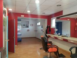 Venta de Local Comercial en Manresa photo 0