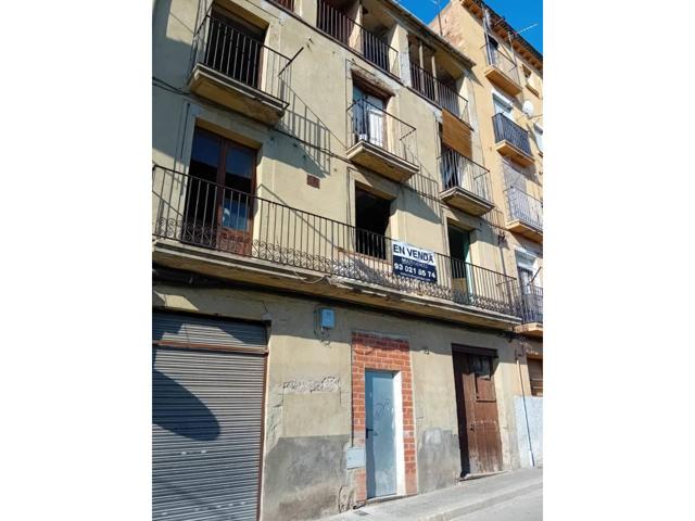 Edificio en venta sin inquilinos en Manresa photo 0