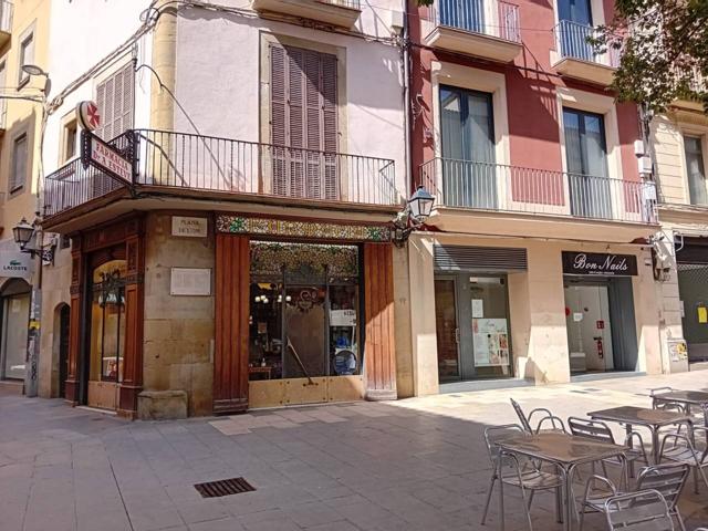 EDIFICIO EN VENTA EN ZONA COMERCIAL EN CALLE EL BORN MANRESA photo 0