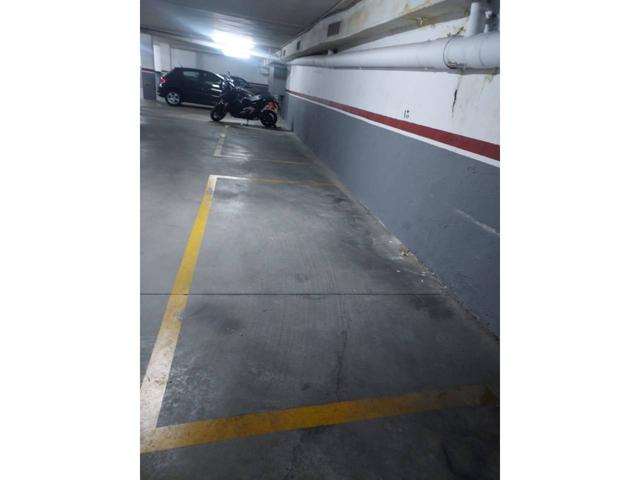 Alquiler de Plazas de Aparcamiento en Zona Parada de Manresa photo 0