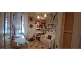 Piso en venta en Arrancapins(46007) photo 0
