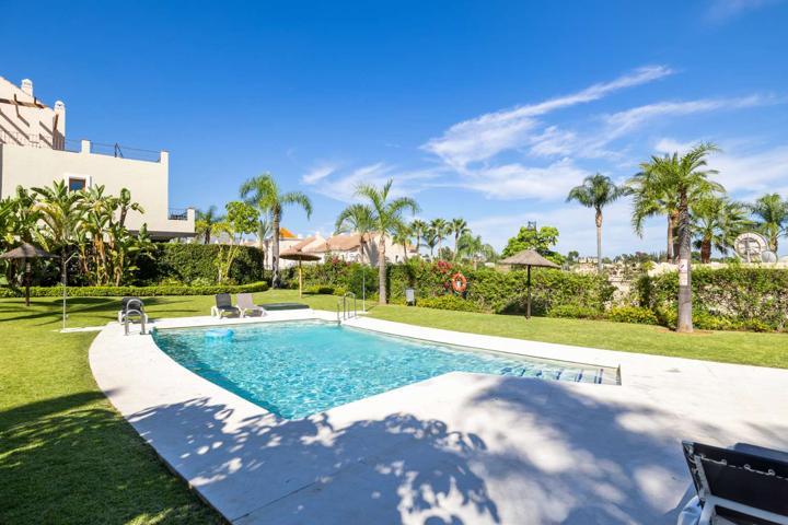 Casa En venta en Estepona photo 0