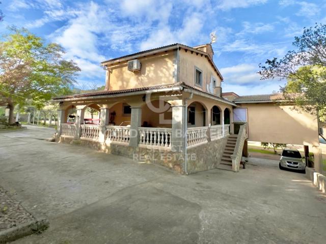 Granja En venta en Costitx photo 0