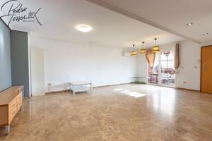 Exclusiva vivienda en Aspe: Disfruta de un entorno natural y la cercanía a la ciudad photo 0