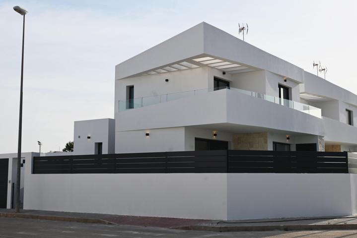 Casa En venta en Comunidad Valenciana, Dolores photo 0
