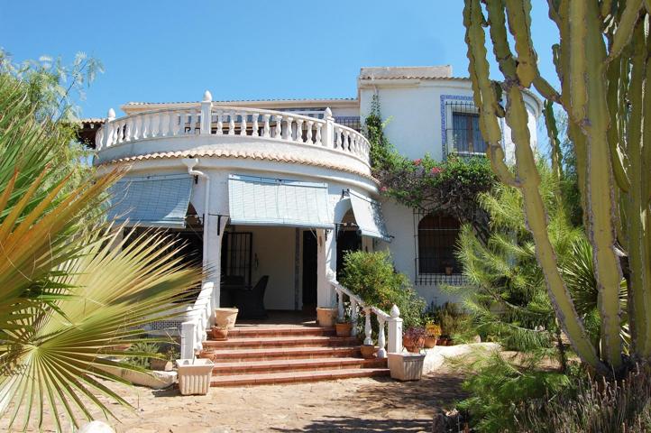 CHALET INDEPENDIENTE EN URBANIZACION SAN LUIS, TORREVIEJA photo 0
