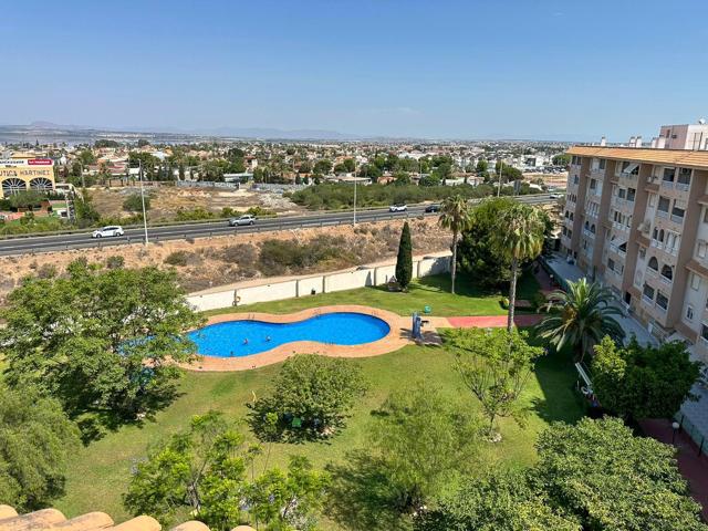 Apartamento con Piscina en Urbanización Cerrada junto al Parque de las Naciones photo 0