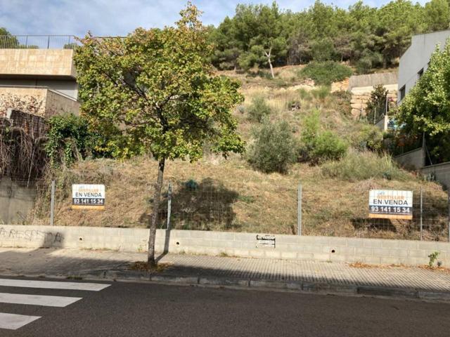 Terreno en venta en Castellar del Vallès photo 0