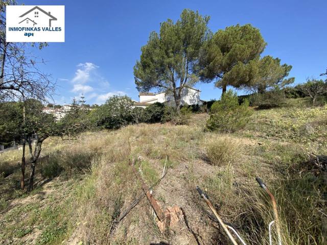 TERRENO DE 934 M2 ASCENDENTE SUAVE CON EXCELENTES VISTAS EN CAN PRAT LLIÇA DE VALL photo 0