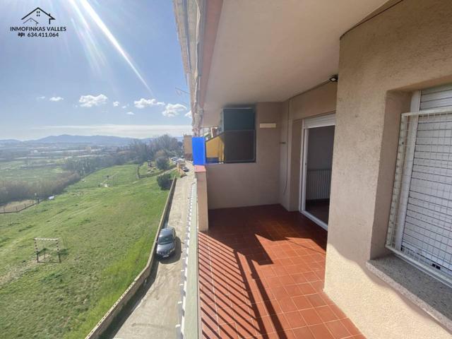 GRAN PISO CENTRICO DE 95 M2 REFORMADO EN LLIÇA DE VALL photo 0