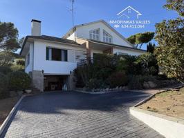 ESPECTACULAR CASA CENTRICA DE 5 DORMITORIOS GRANDES EN SANTA EULALIA DE RONÇANA photo 0