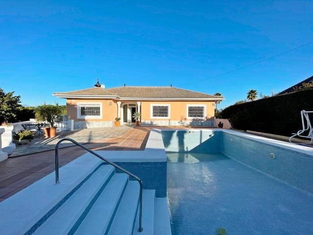 Villa en Alhaurin de la Torre photo 0