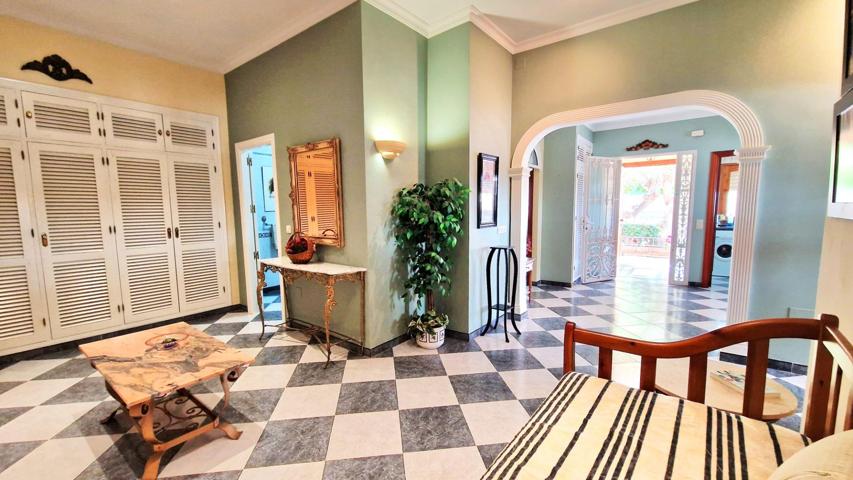 Planta Baja En venta en Chaparil, Nerja photo 0