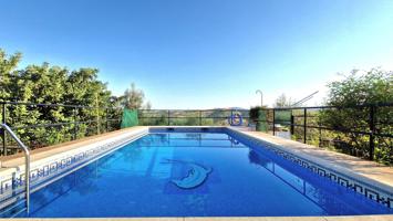 Encantadora Casa Rural en Periana con Amplio Terreno y Piscina photo 0