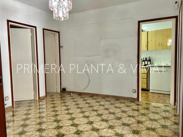 De 3 habitaciones en buena zona !! photo 0