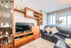 SE VENDE PRECIOSA VIVIENDA   PARA ENTRAR EN BARAKALDO photo 0