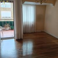SE VENDE BONITO PISO EN EL CENTRO DE BARAKALDO photo 0