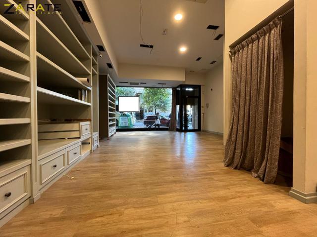 SE ALQUILA EXCELENTE LOCAL SOBRE LA GRAN VIA DE BILBAO photo 0