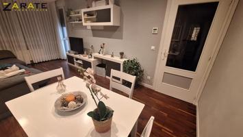 SE VENDE PRECIOSA VIVIENDA EN ATXURI CON PARCELA DE GARAJE Y TRASTERO photo 0