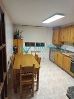 Se vende dúplex distribuido en planta baja y planta primera. photo 0