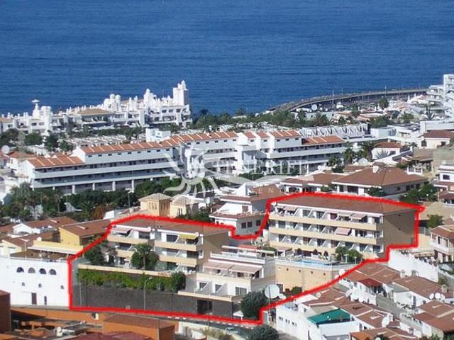 Aparthotel en San Eugenio Alto, Costa Adeje. photo 0