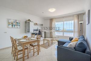 Apartamento en primera línea en Playa San Juan photo 0