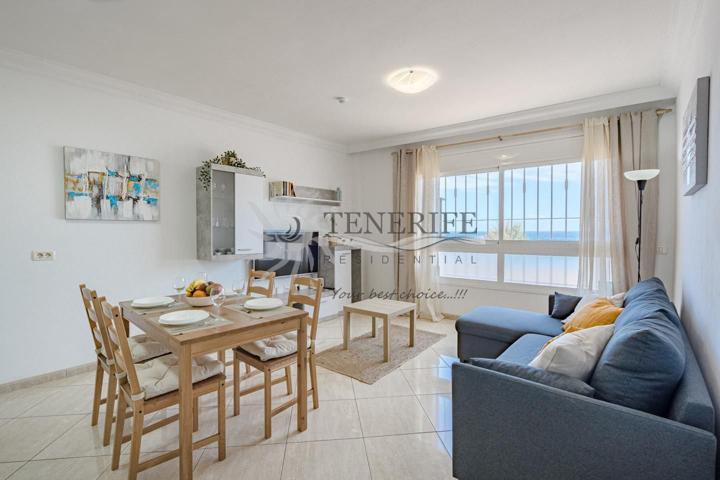 Apartamento en primera línea en Playa San Juan photo 0