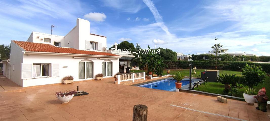 Villa En venta en Sant Lluís photo 0