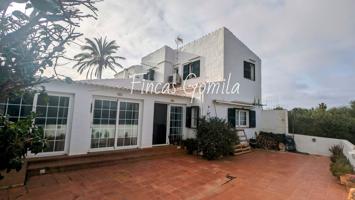 Villa En venta en Es Castell photo 0