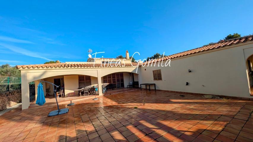 Villa En venta en Sant Lluís photo 0