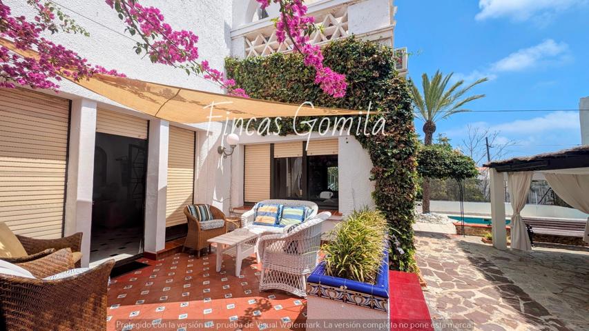 Villa En venta en Maó photo 0