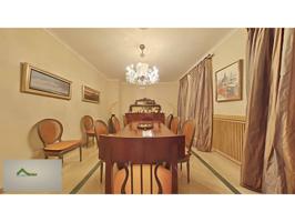 Chalet adosado en venta en San Vicente(41002) photo 0