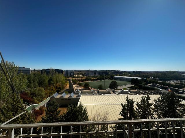 Acogedor Piso en Hortaleza, Madrid - Ideal para Tu Nueva Vida photo 0