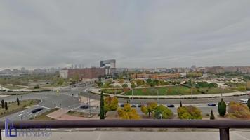 Espectacular Ático en Sanchinarro con Piscina y Excelentes Conexiones photo 0