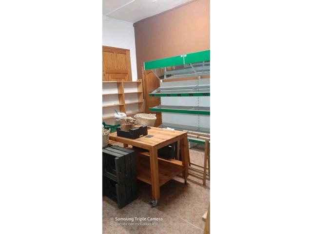 ALQUILER LOCAL Y PARCELA URBANA photo 0